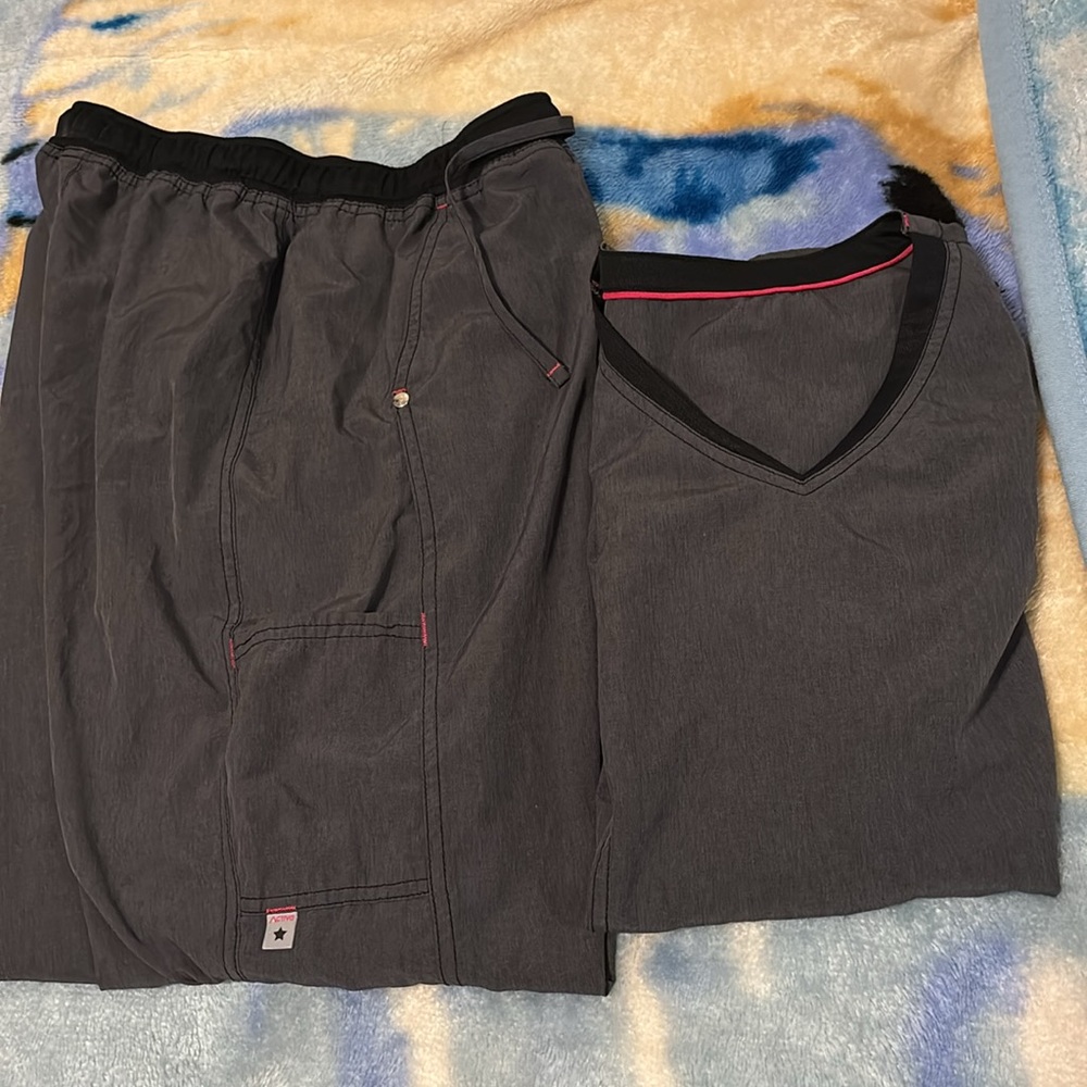Cherokee Black Scrub Set